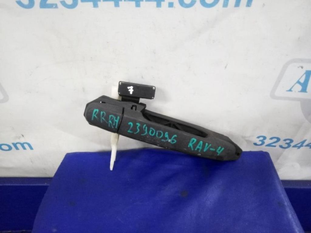 69211-42010 | Ручка двери наружная задн. прав. TOYOTA RAV4 05-12