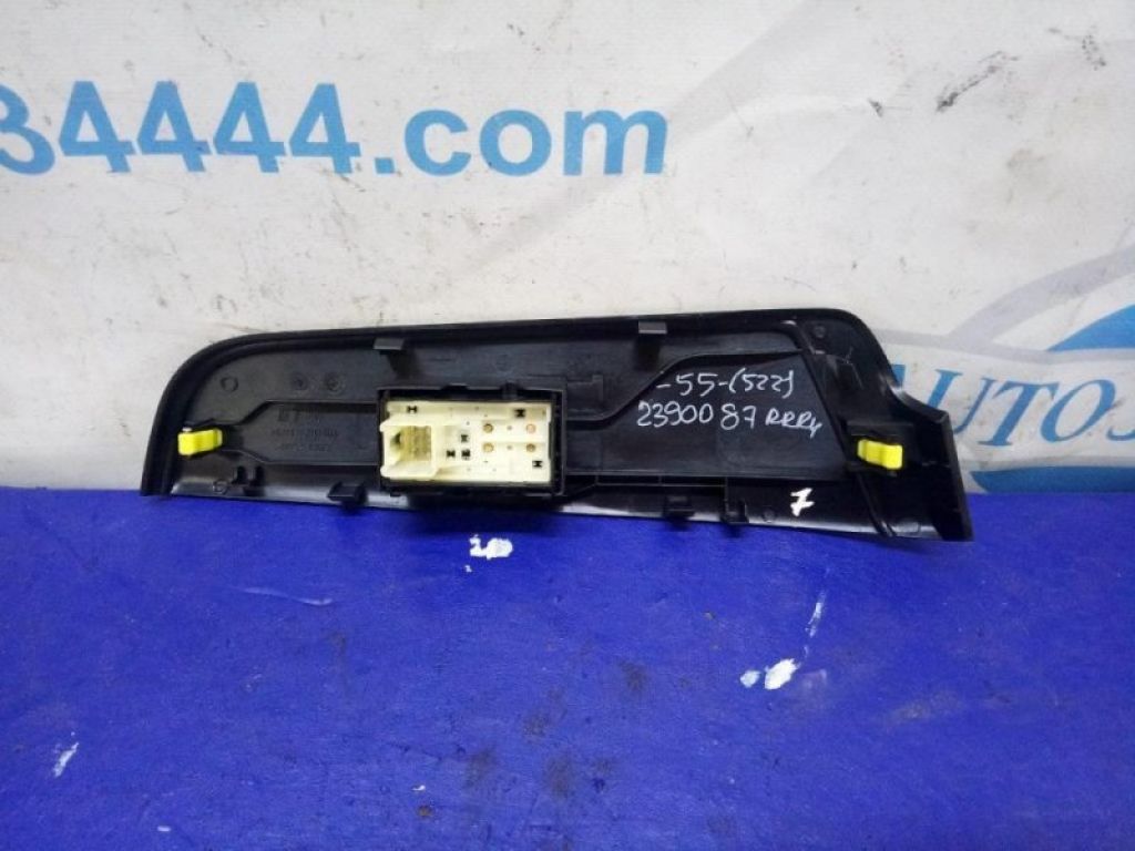 Кнопка склопідіймача задн. TOYOTA CAMRY 55 14-17 - Фото 2