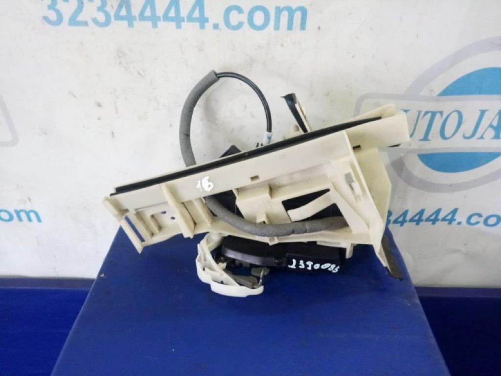 F1EZ-5426413-B | Замок двери задн. лев. FORD FOCUS 10-18