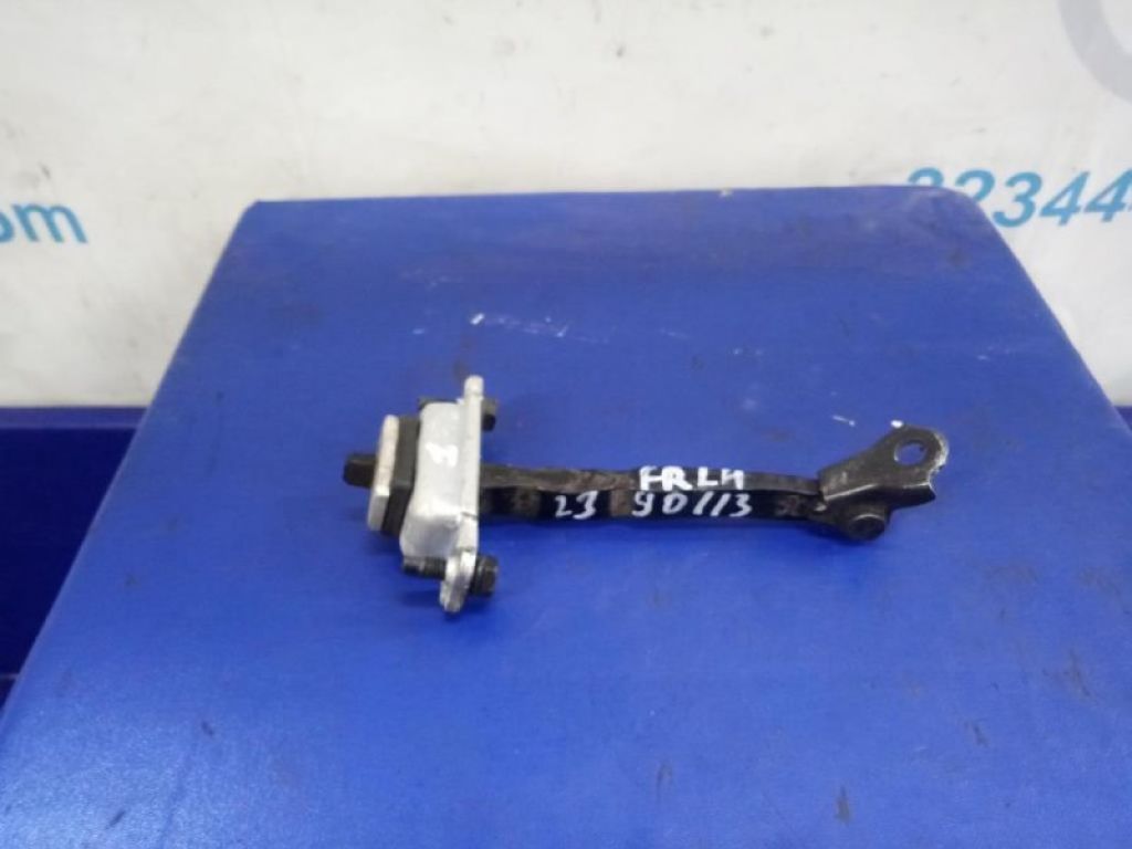 79380-3S000 | Обмежувач дверей передн. лів. HYUNDAI SONATA YF 10-14