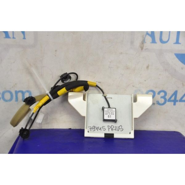 Антена TOYOTA PRIUS - 20 03-11 86860-47070