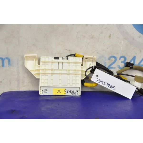 Антена TOYOTA PRIUS - 20 03-11 86860-47070 — 3
