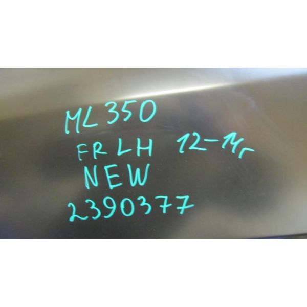 Крило переднє ліве MERCEDES M-CLASS W166 11-15 A 166 880 04 00 — 2