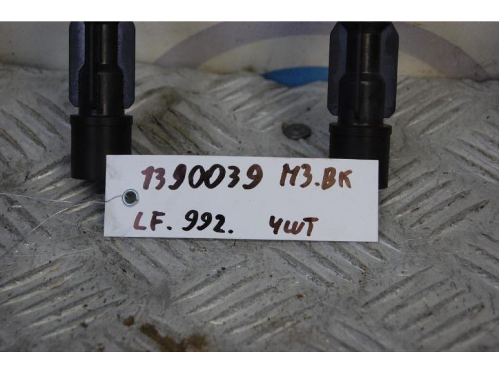 L3G2-18-100A | Катушка зажигания MAZDA 3 BK 03-08 - Фото 2