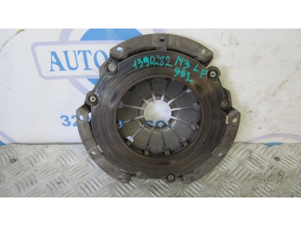 L301-16-410 | Кошик зчеплення MAZDA 3 BK 03-08