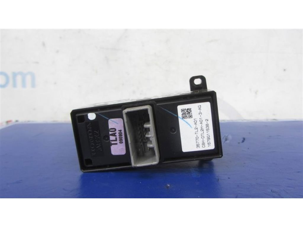 35770-TL2-A01 | Кнопка стеклоподъемника задн. HONDA ACCORD CU8 / TSX 08-14 - Фото 3