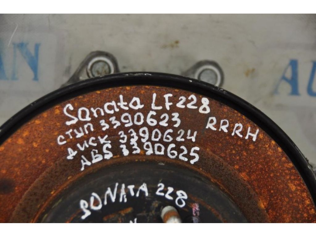 52720-C2100 | Маточина колеса задн. прав. HYUNDAI SONATA LF 2014- - Фото 2