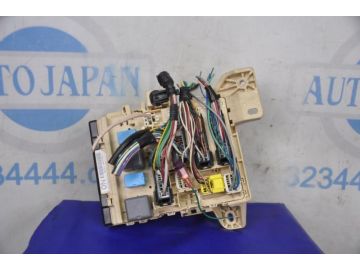 Блок предохранителей салон TOYOTA CAMRY 40 06-11