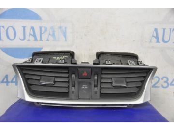 Дефлектор повітряний NISSAN SENTRA B17 12-21