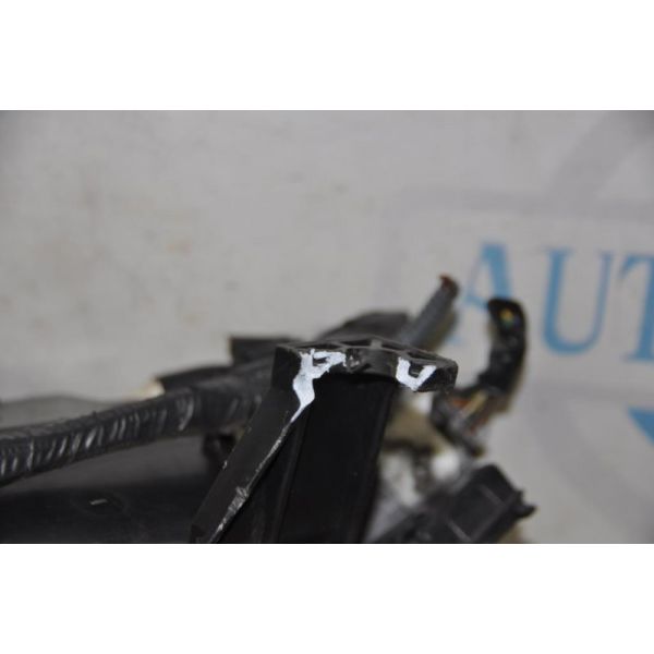 Блок запобіжників моторний відсік LEXUS GX470 02-09 82677-60051 — 5