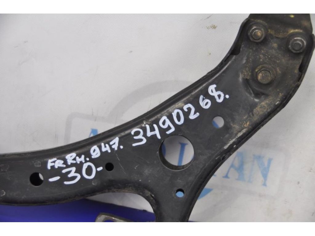 48068-06070 | Важіль передньої підвіски нижній прав. TOYOTA CAMRY 30 02-06 - Фото 2