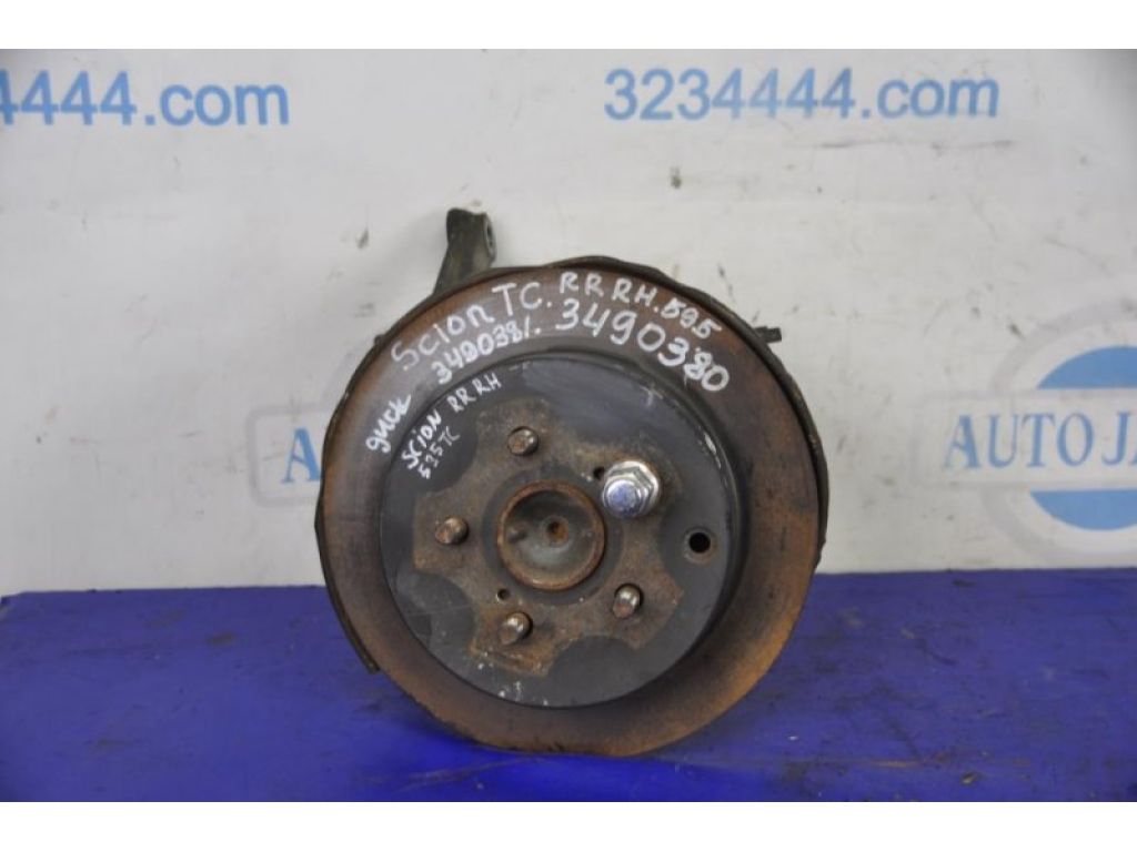 42304-21040 | Маточина колеса задн. прав. SCION TC 04-10