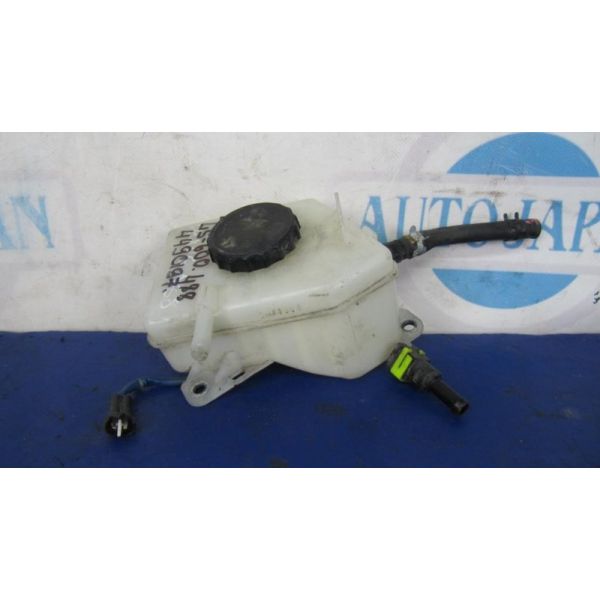 Бачок головного гальмівного циліндра LEXUS LS600HL 06-17 47220-50230