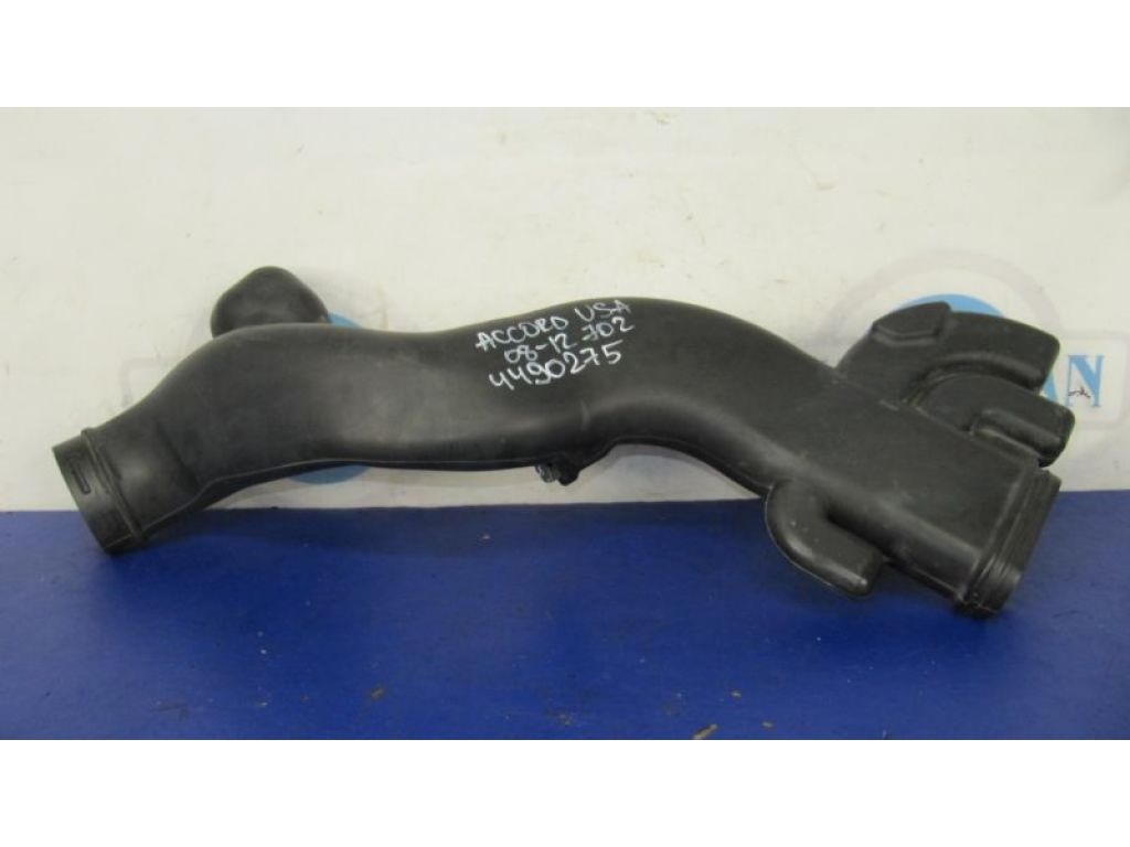17253-R40-A00 | Воздухозаборник HONDA ACCORD USA 07-12