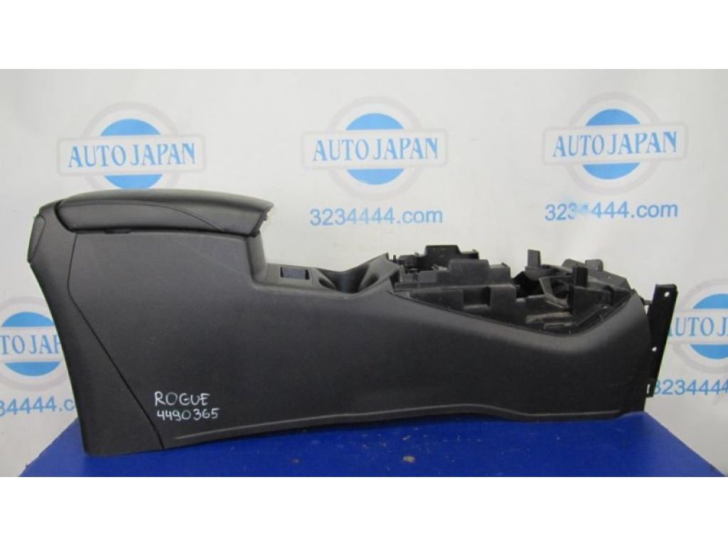 96910-4BA0A | Підлокітник NISSAN X-TRAIL/ROGUE T32 13-20