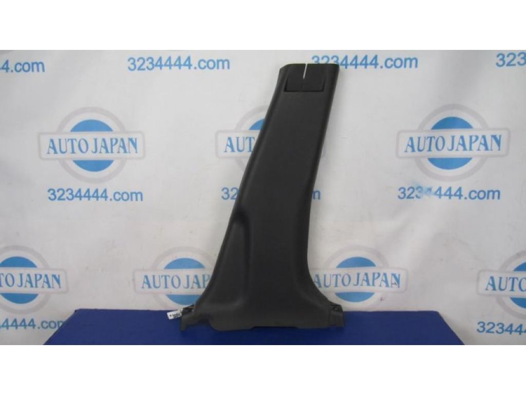 76915-1KB0A | Накладка на стойку кузова прав. NISSAN JUKE 10-19