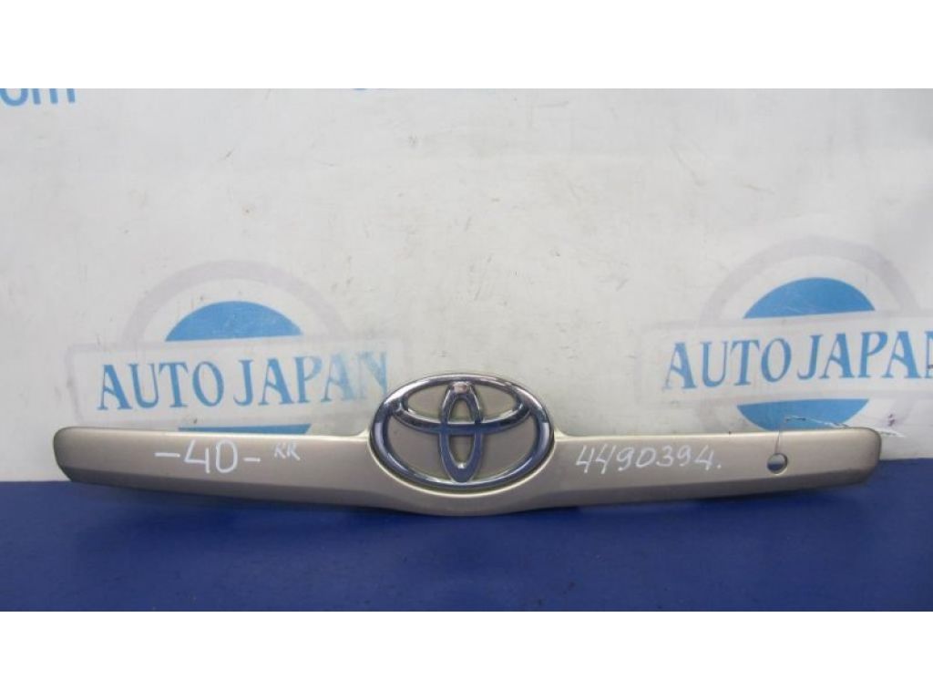76811-33170-C0 | Панель подсветки номера TOYOTA CAMRY 40 06-11