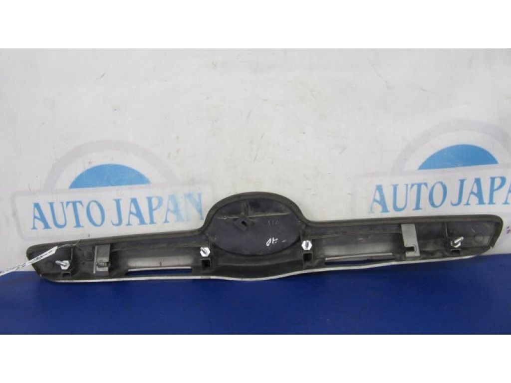 76811-33170-C0 | Панель подсветки номера TOYOTA CAMRY 40 06-11 - Фото 3