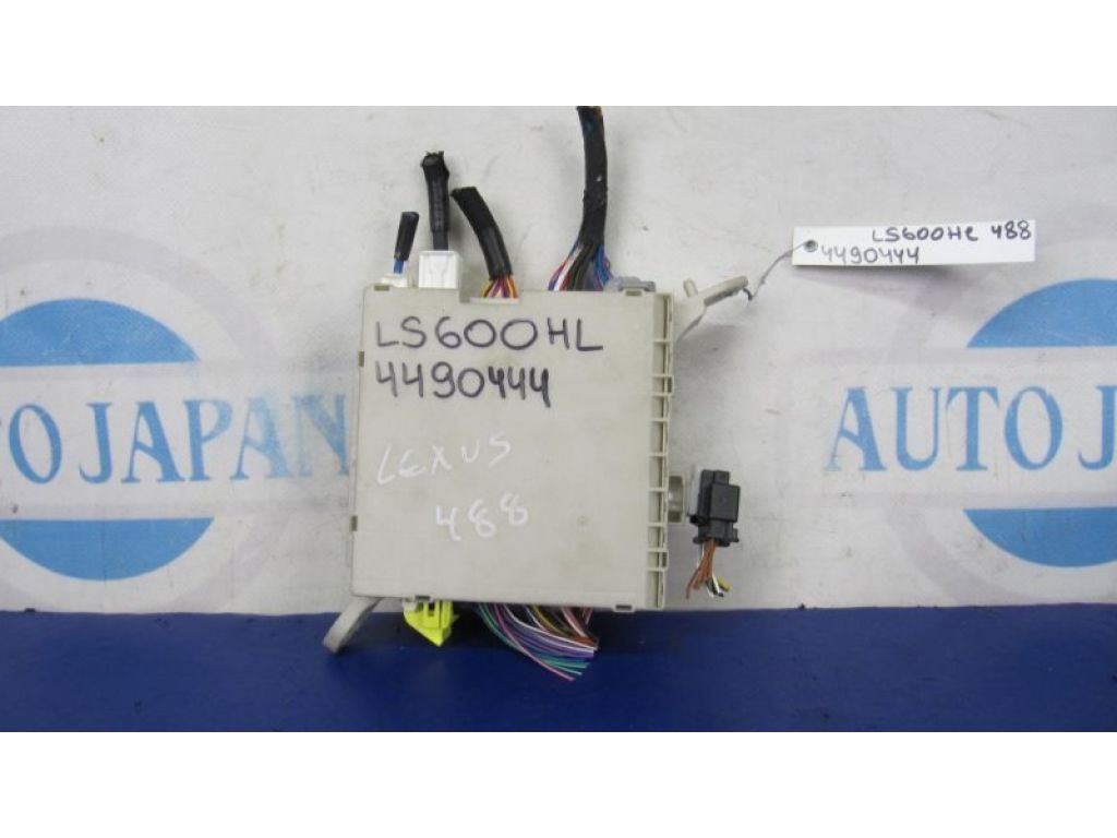 82730-50490 | Блок предохранителей салон LEXUS LS600HL 06-17