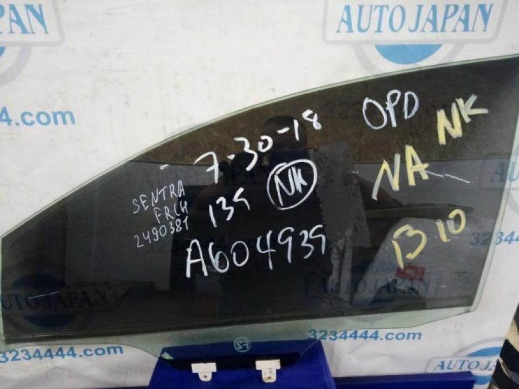 80301-3SG0A | Стекло двери передн. лев. NISSAN SENTRA B17 12-21