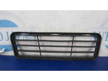 Решетка переднего бампера TOYOTA CAMRY 50 12-15