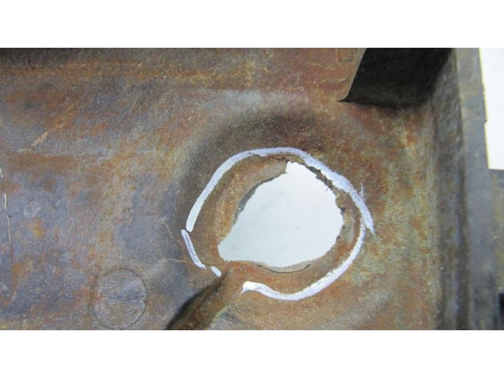 EG22-56-041E | Полка аккумулятора MAZDA CX-7 06-12 - Фото 3