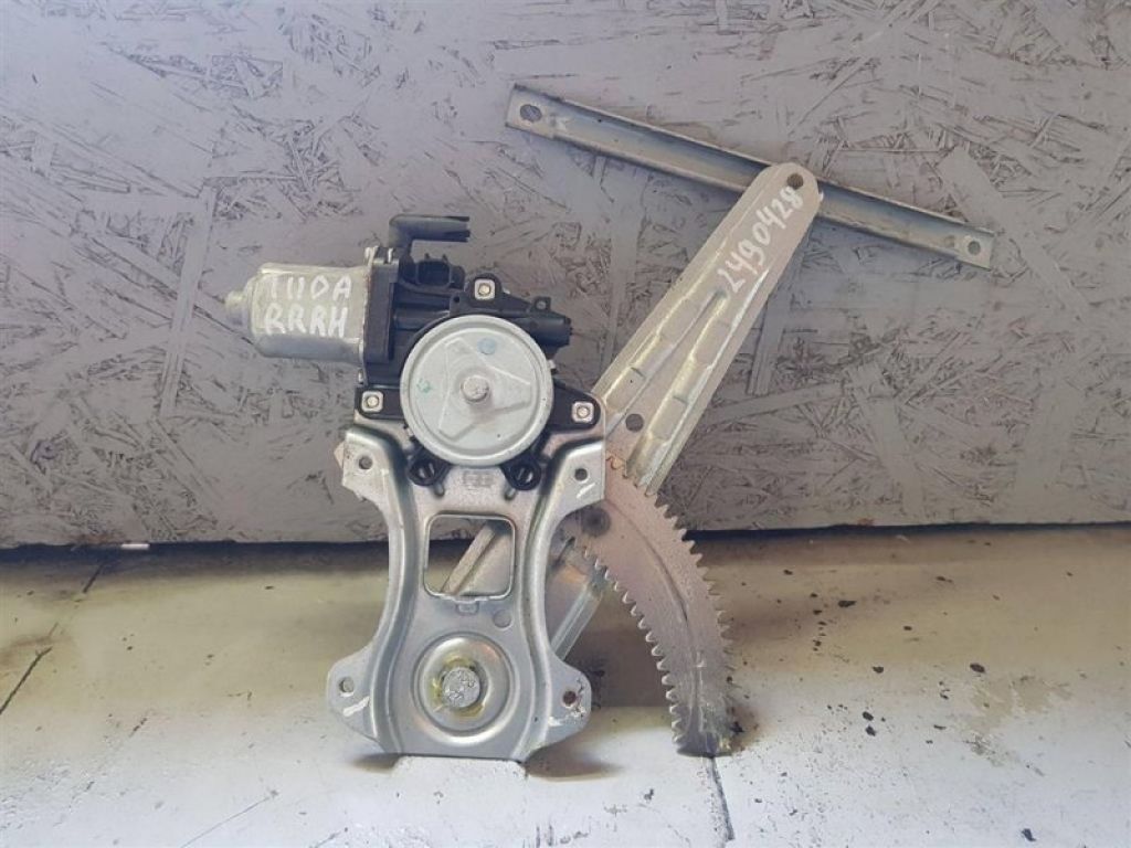 82720-EE00B | Склопідйомник задн. прав. NISSAN TIIDA/VERSA C11 04-11