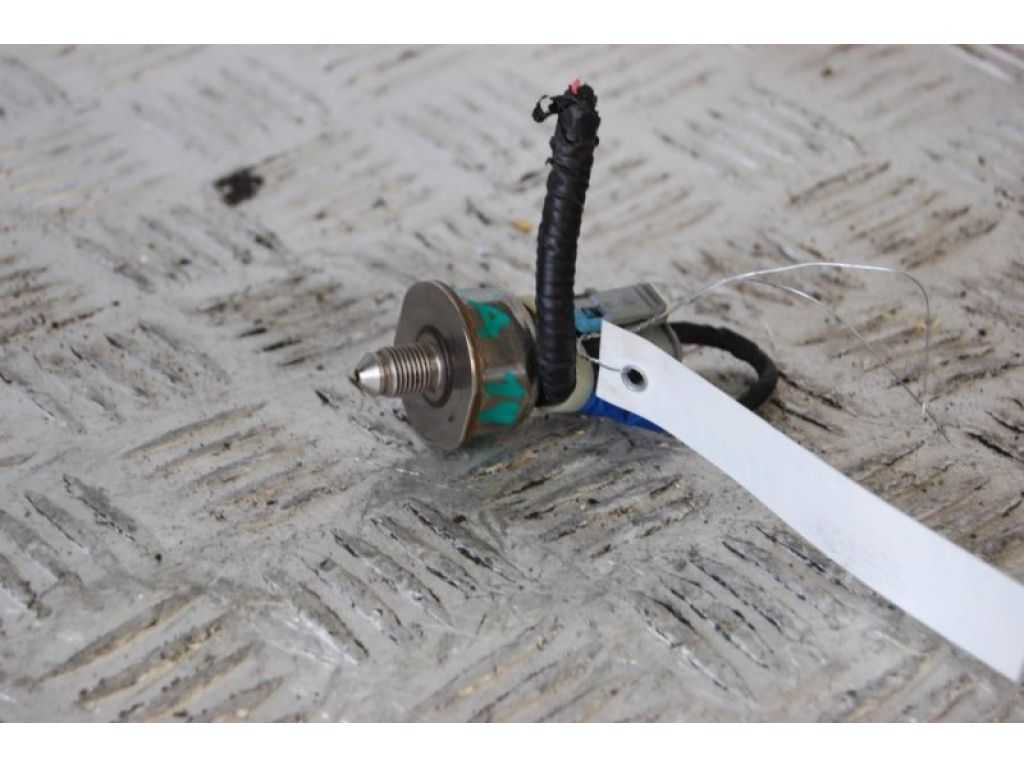 35340-2G710 | Датчик давления топлива HYUNDAI SONATA YF 10-14