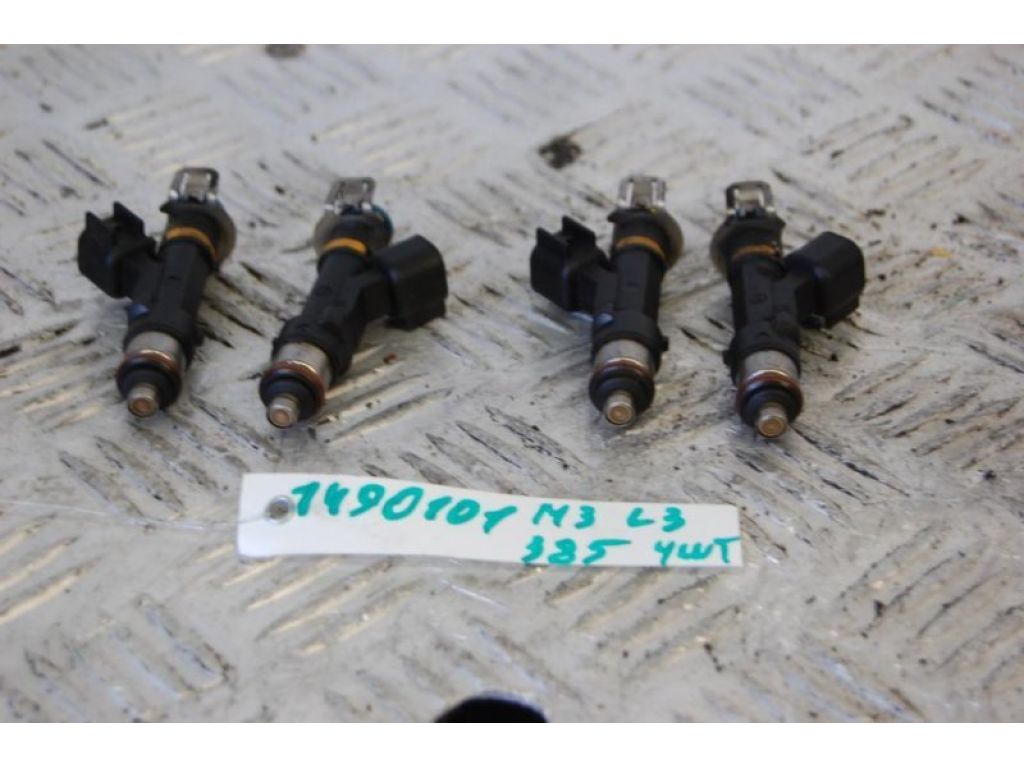 L3G5-13-250 | Форсунка топливная MAZDA 3 BK 03-08