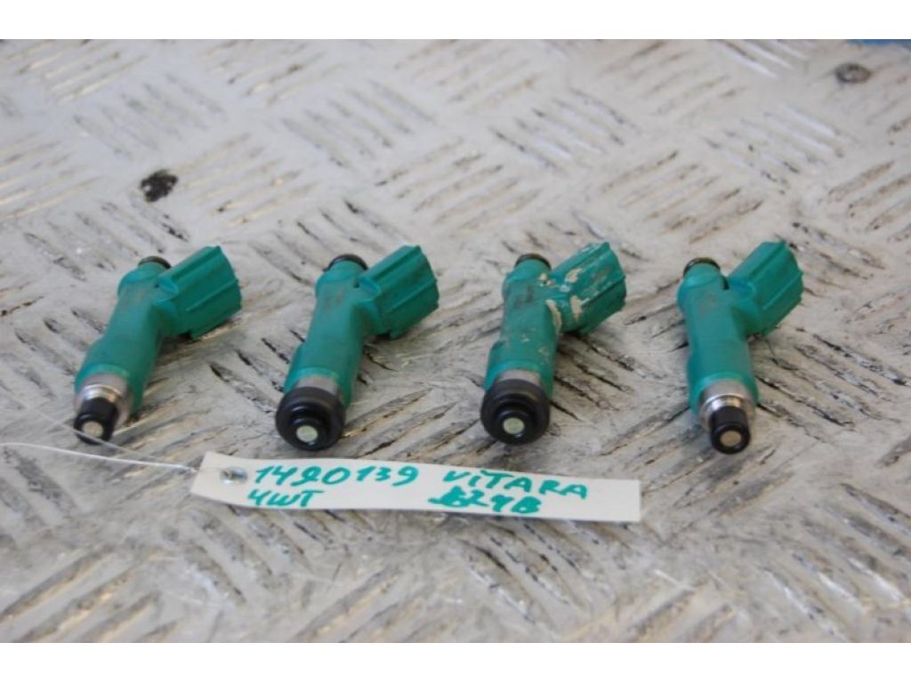 15710-78K00 | Форсунка топливная SUZUKI GRAND VITARA 05-15