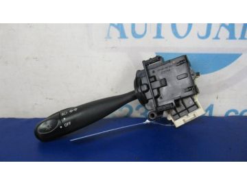 Подрулевой переключатель лев. TOYOTA MATRIX 02-08