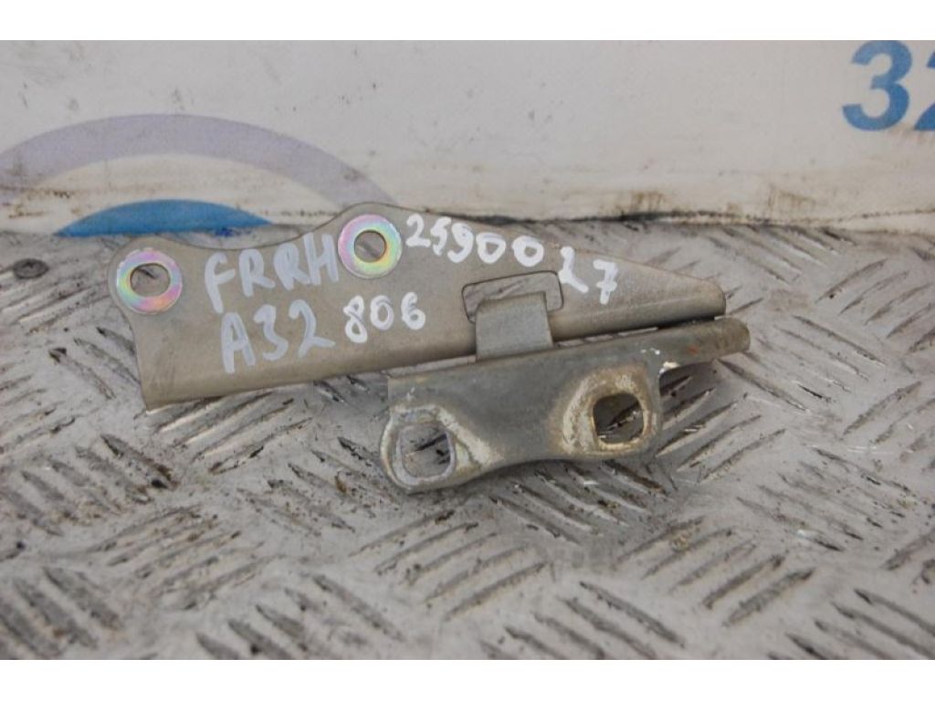 65400-40U00 | Петля капоту прав. NISSAN MAXIMA A32 94-99