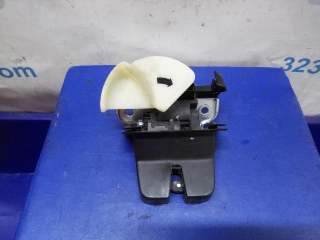 5C6 827 505 C | Замок крышки багажника VOLKSWAGEN JETTA USA 10-17 - Фото 2