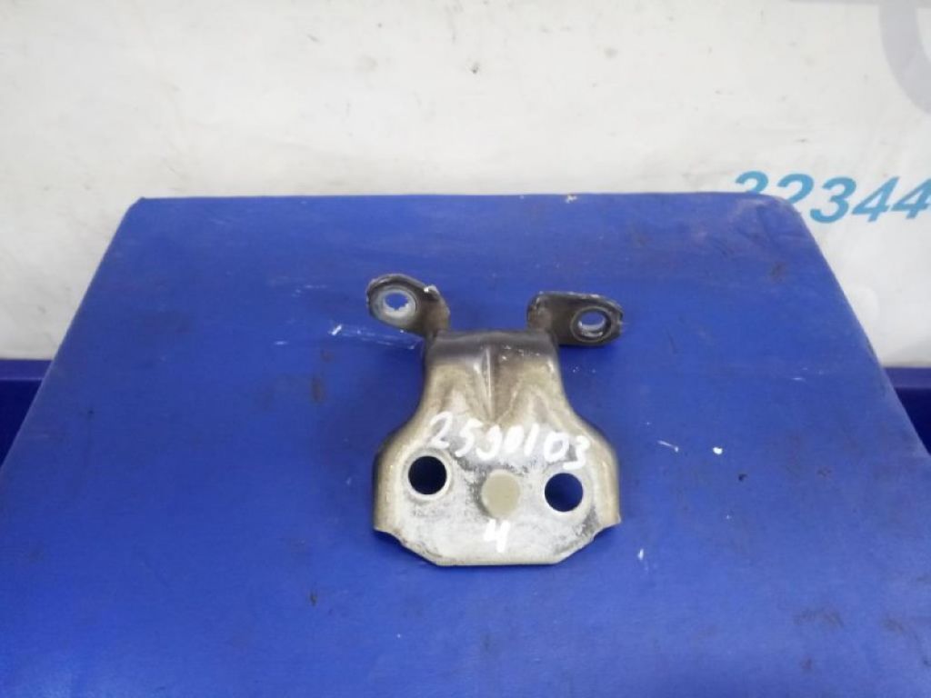 60070AG01A9P | Петля двері верхня передн. прав. SUBARU OUTBACK 09-14 BR