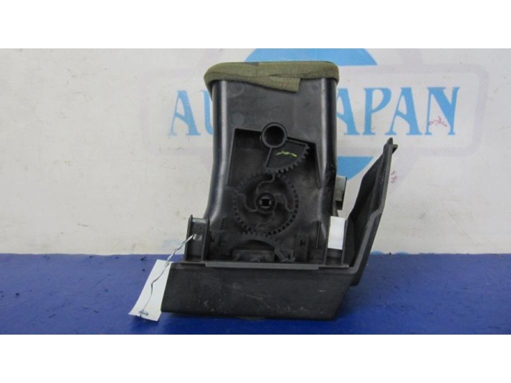 55650-06050-E0 | Дефлектор воздушный лев. TOYOTA CAMRY 40 06-11 - Фото 4