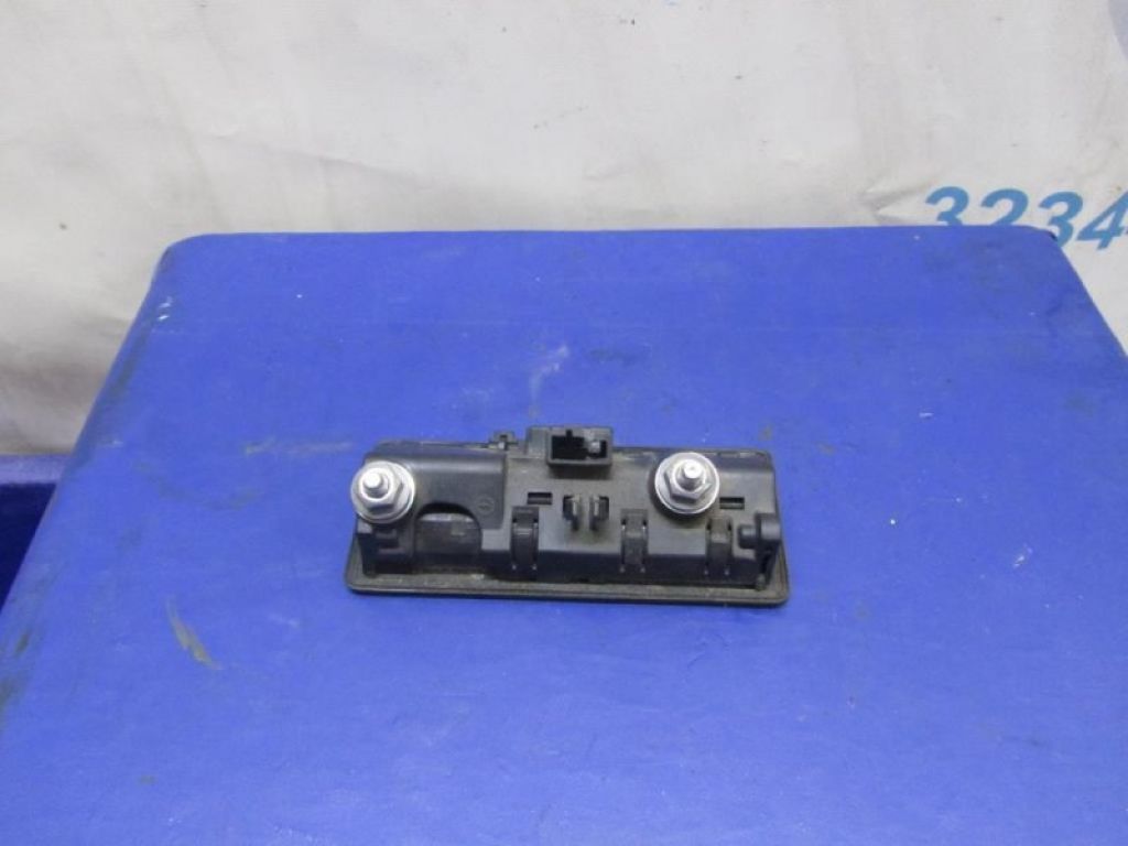 5N0 827 566 T | Кнопка відкриття багажника зовнішня VOLKSWAGEN JETTA USA 10-17 - Фото 2