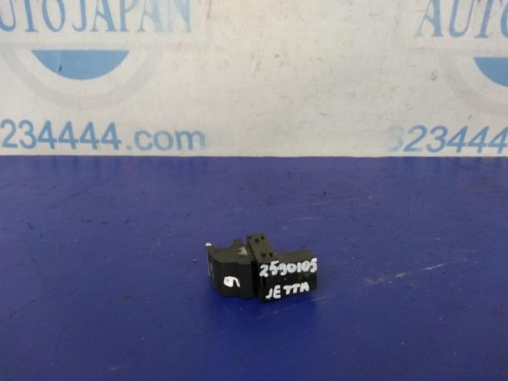 Кнопка стеклоподъемника VOLKSWAGEN JETTA USA 10-17