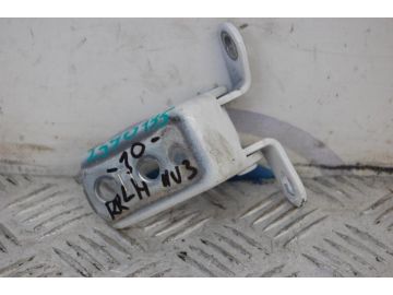 Петля двери нижняя задн. лев. TOYOTA CAMRY 30 02-06