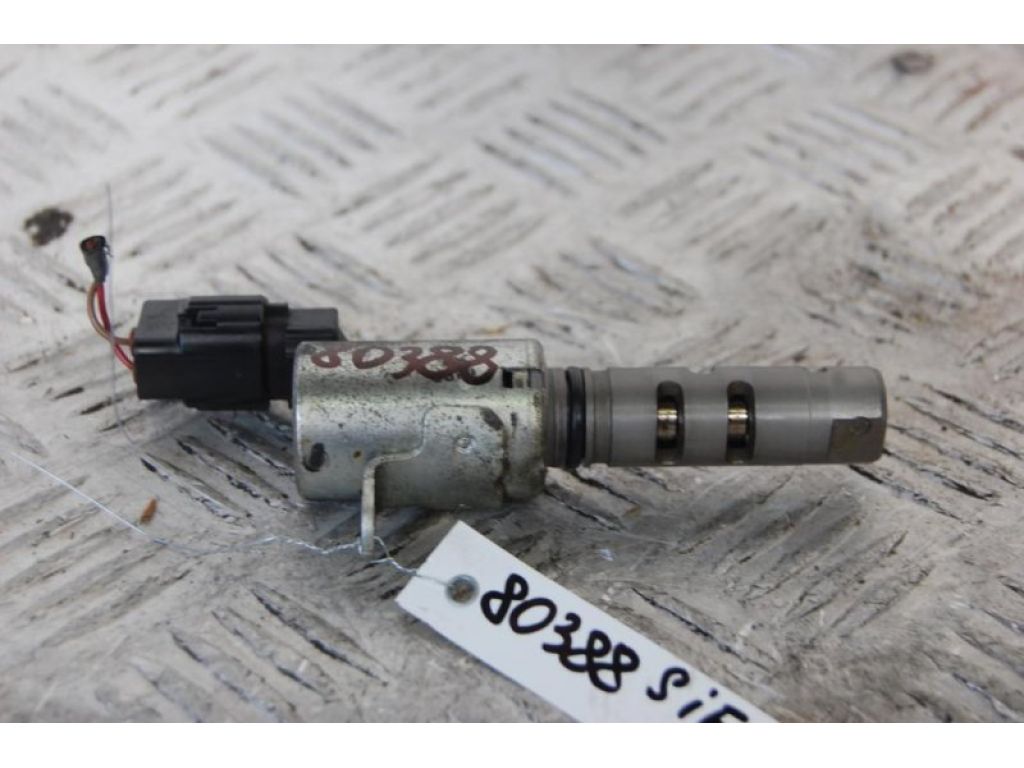 15330-0P020 | Клапан зміни фаз ГРМ TOYOTA SIENNA 11-16