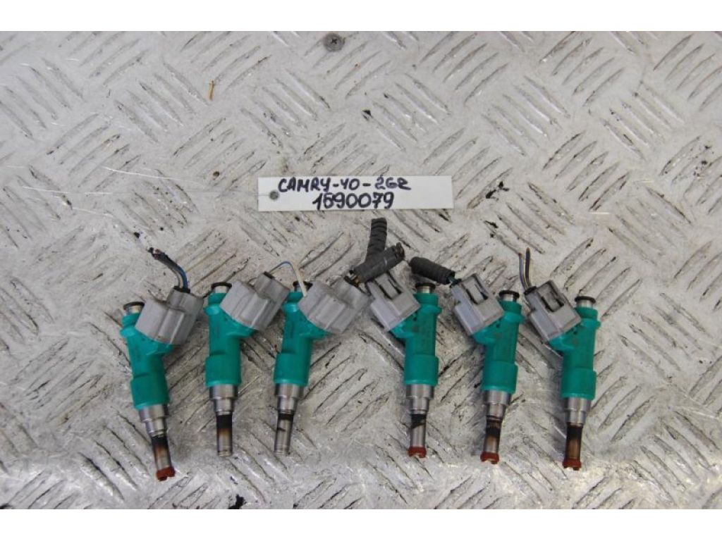 23209-0P010 | Форсунка паливна TOYOTA CAMRY 40 06-11