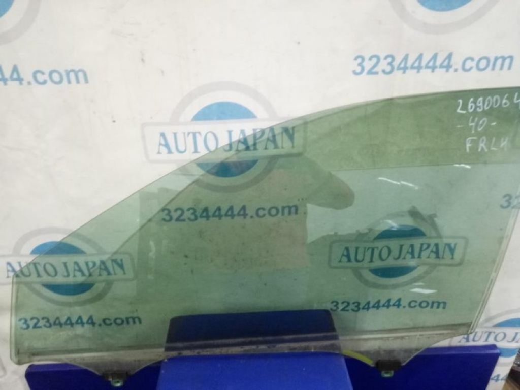 68102-33130 | Скло дверей передн. лів. TOYOTA CAMRY 40 06-11