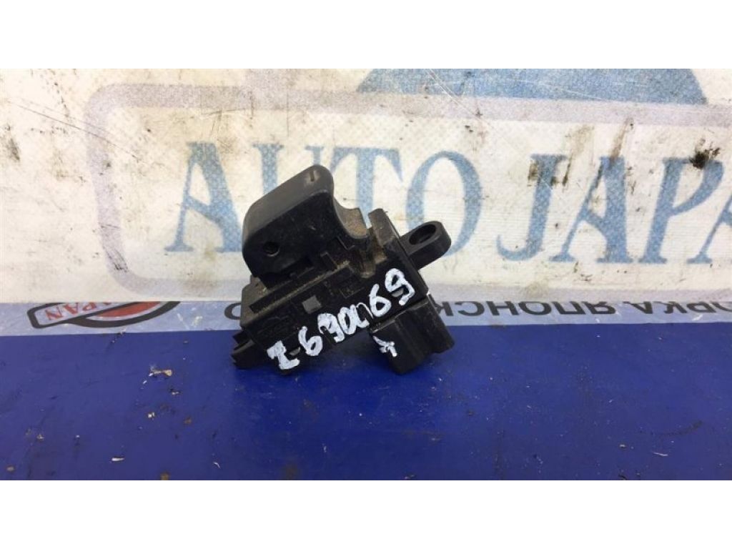 25411-BR00A | Кнопка склопідіймача задн. NISSAN TEANA J32 08-14