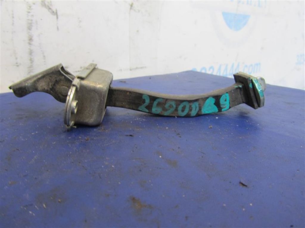 82430-JN00A | Обмежувач дверей задн. прав. NISSAN TEANA J32 08-14