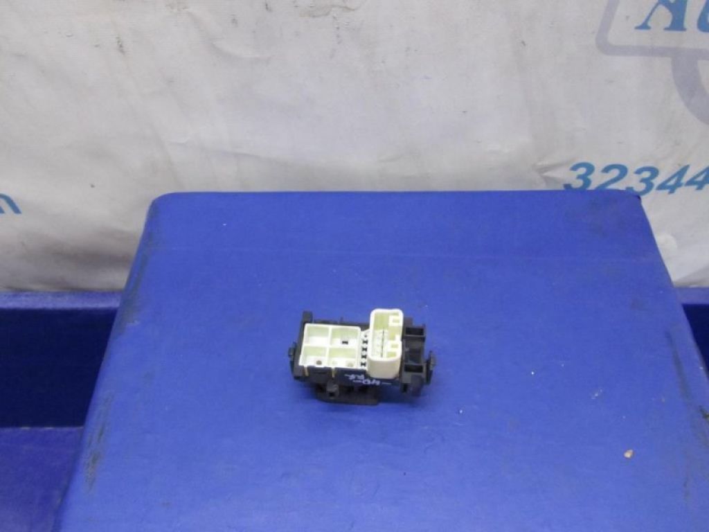 84810-52030 | Кнопка склопідіймача TOYOTA CAMRY 40 06-11 - Фото 2