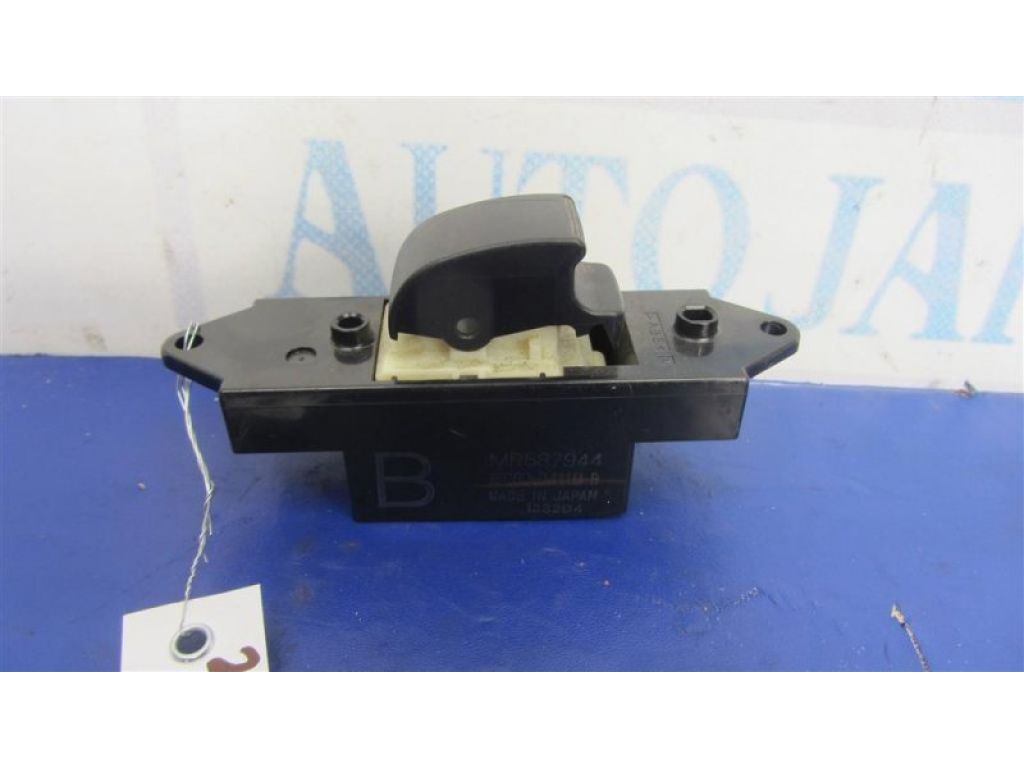 MR587944 | Кнопка стеклоподъемника MITSUBISHI OUTLANDER XL 05-13 - Фото 3
