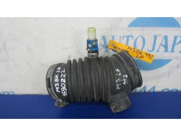 Патрубок воздушного фильтра MAZDA 3 BK 03-08