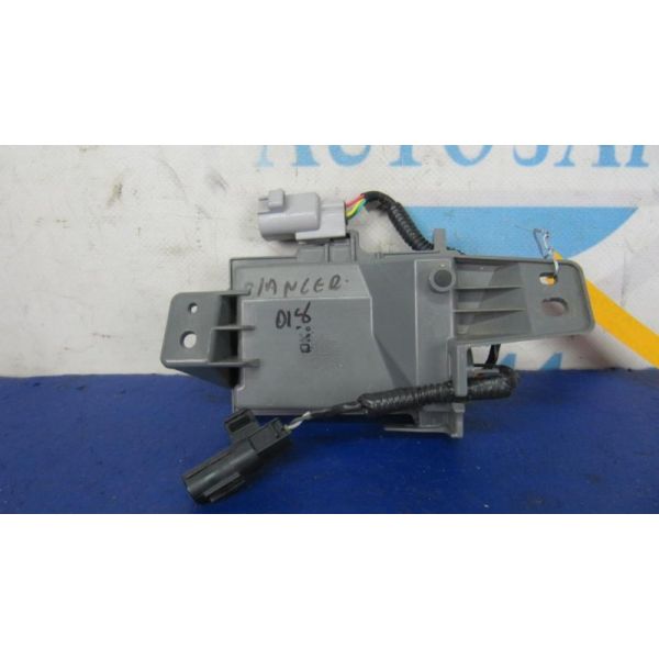 Блок електронний правий MITSUBISHI LANCER X 10 15-17 8312A028 — 3