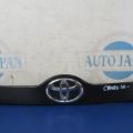 76811-06470-C0 | Панель підсвічування номера TOYOTA CAMRY 50 12-15