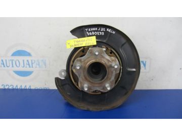 Цапфа задн. лів. NISSAN TEANA J32 08-14