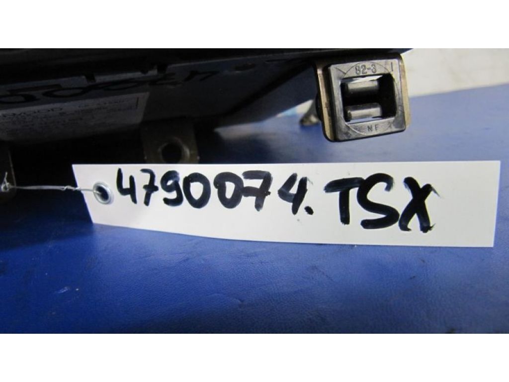 08A06-4E2-200 | CD чейнджер ACURA TSX 04-08 - Фото 2